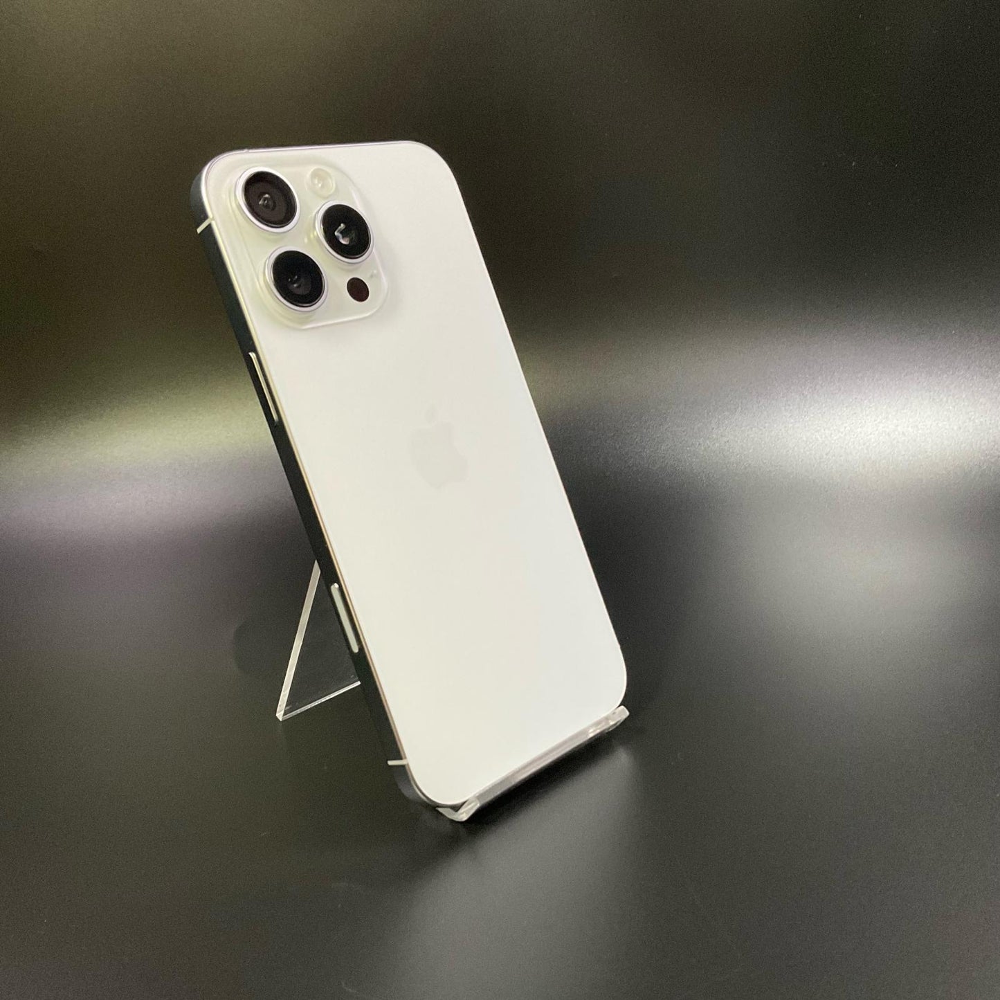 【全額返金保証】【最速発送】Apple iPhone iPhone 16 Pro Max 256GB ホワイトチタニウム SIMフリー 白ロム 美品 動作確認済 97%