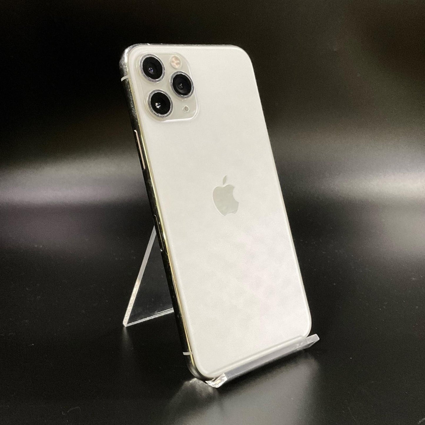 【全額返金保証】【最速発送】Apple iPhone iPhone 11 Pro 256GB シルバー docomo 白ロム 動作確認済 65%