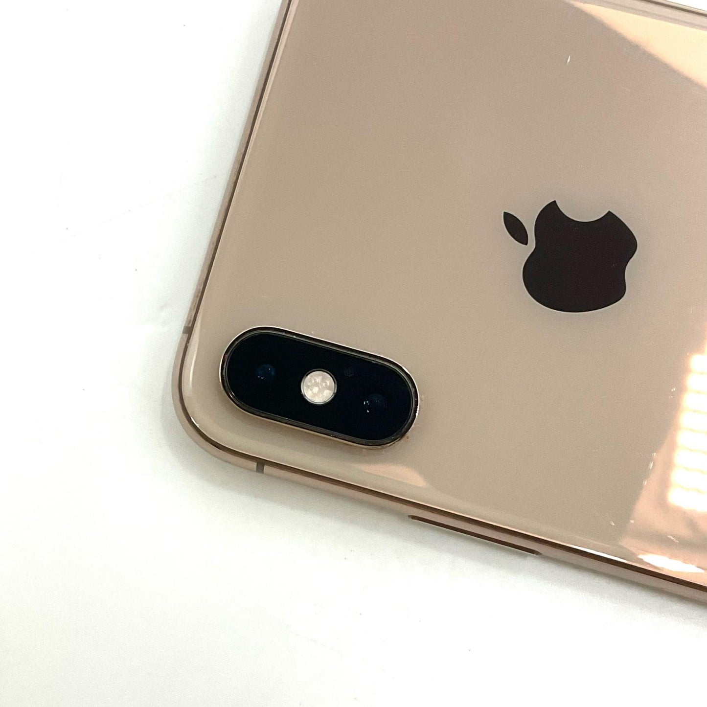【最速発送】Apple iPhone iPhone XS 256GB ゴールド docomo 白ロム【難有】 85%