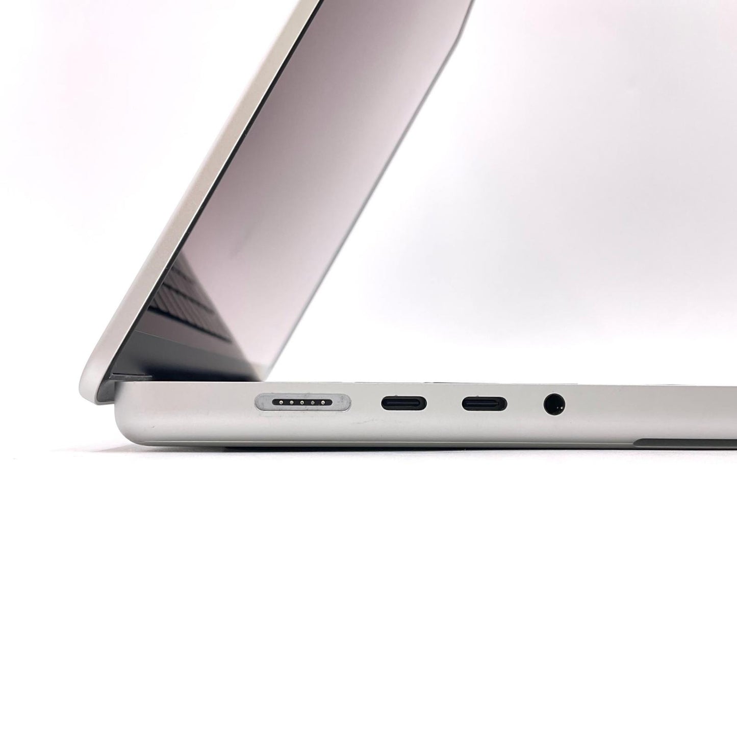 【全額返金保証】【最速発送】Apple MacBook Pro Pro 16インチ 2021 Apple M1 Pro 16GB SSD 1TB シルバー 96% 美品 動作確認済