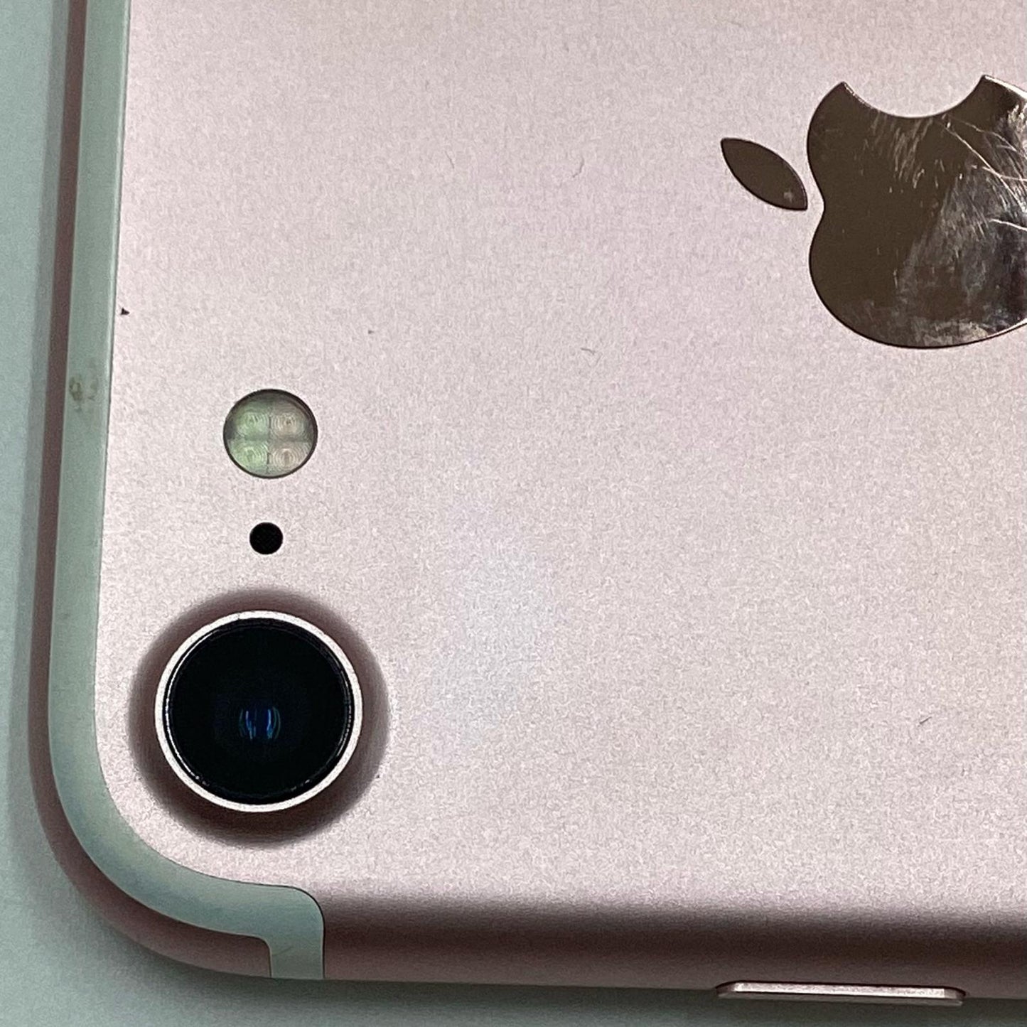 【最速発送】Apple iPhone iPhone 7 128GB ローズゴールド Softbank 白ロム【難有】 72%