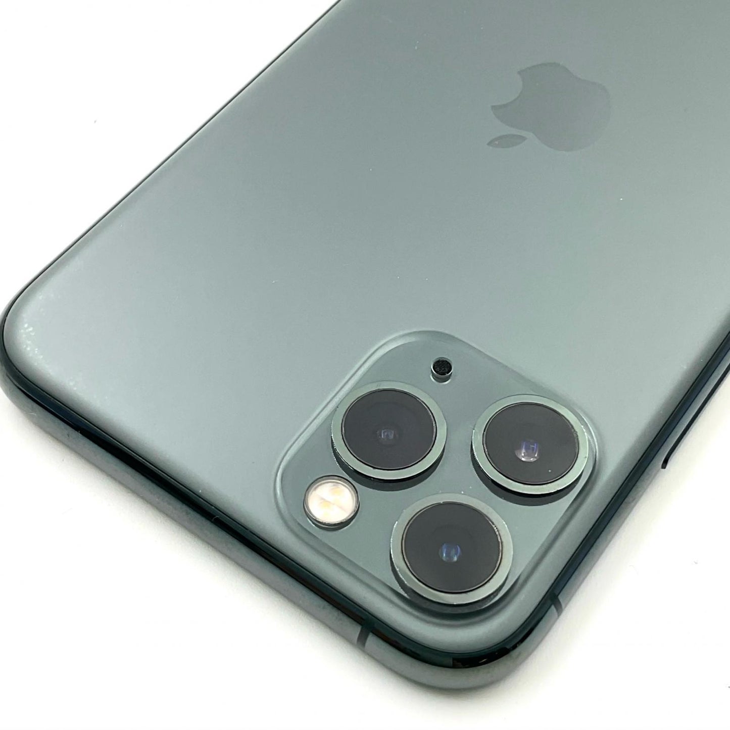【全額返金保証】【最速発送】Apple iPhone iPhone 11 Pro 256GB ミッドナイトグリーン docomo 白ロム 動作確認済 74%