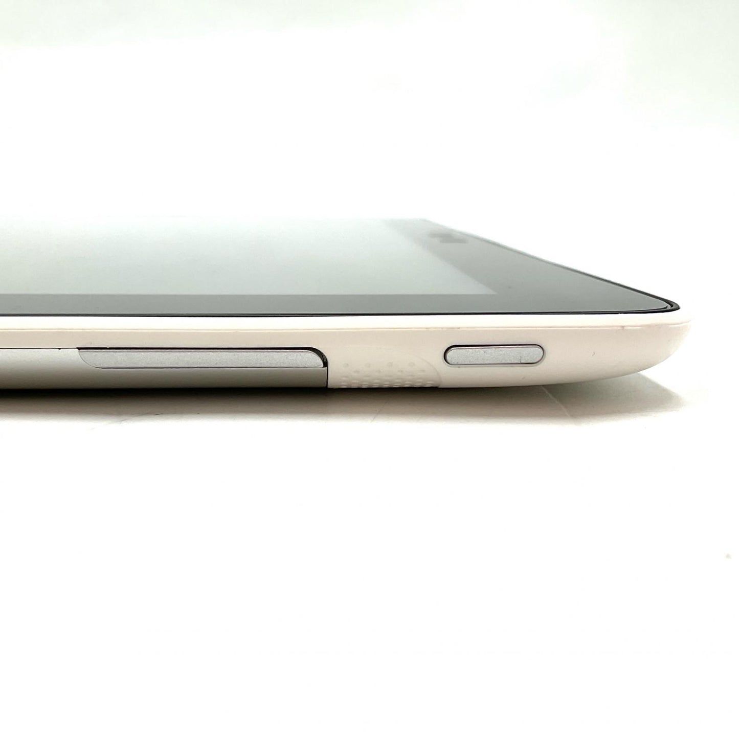 【全額返金保証】【最速発送】Huawei dtab docomo Aluminum Silver(S) 10.1インチ 8GB docomo 白ロム 動作確認済