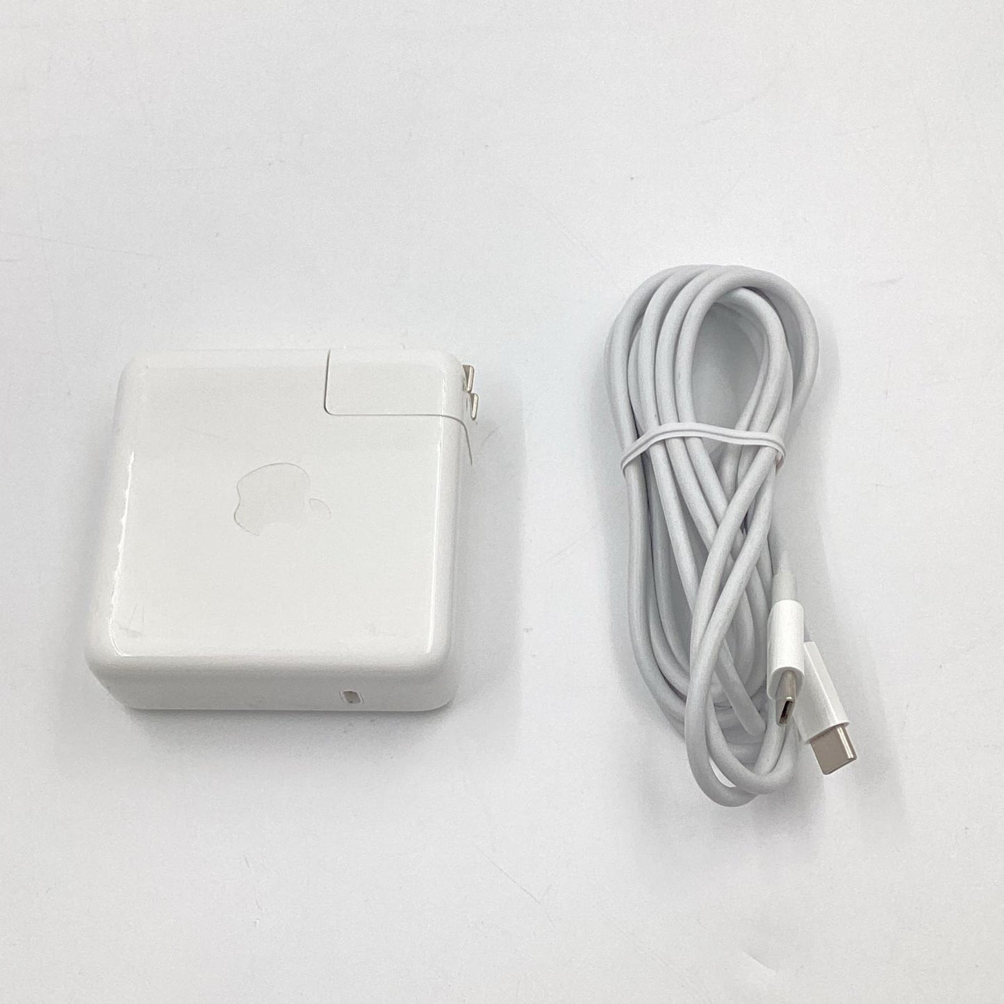 【全額返金保証】【最速発送】Apple MacBook Pro 13.3インチ 2020 1.4 GHz クアッドコアIntel Core i5 8GB 256GB スペースグレイ 動作確認済