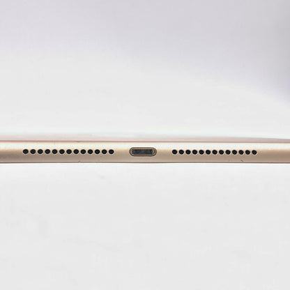 【全額返金保証】【最速発送】Apple iPad iPad 9.7インチ 第5世代 32GB ゴールド WiFi+Cellular docomo 白ロム 動作確認済