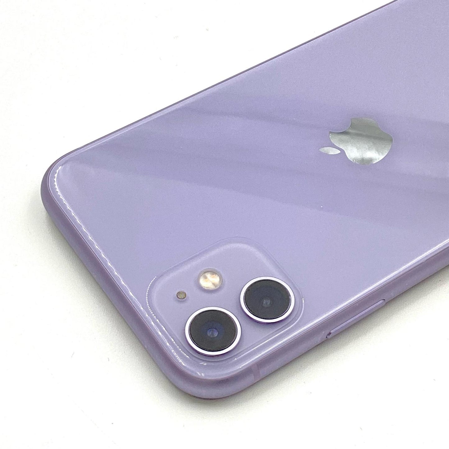 【全額返金保証】【最速発送】Apple iPhone iPhone 11 128GB パープル docomo 白ロム 動作確認済 78%