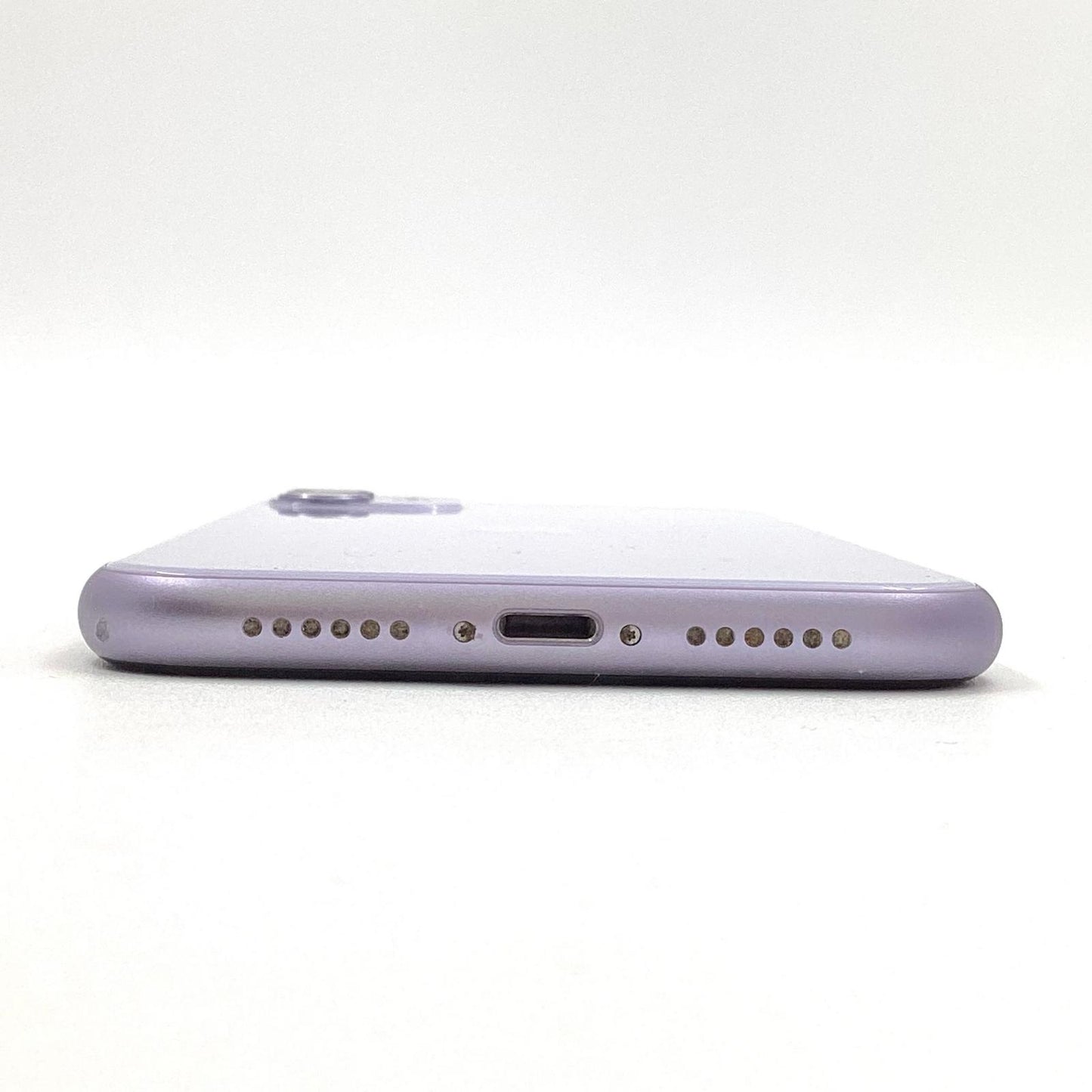 【全額返金保証】【最速発送】Apple iPhone iPhone 11 128GB パープル docomo 白ロム 動作確認済 78%