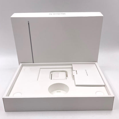 【全額返金保証】【最速発送】Apple MacBook Air 13インチ 2022 Apple M2 8GB SSD 256GB スペースグレイ 99% 動作確認済
