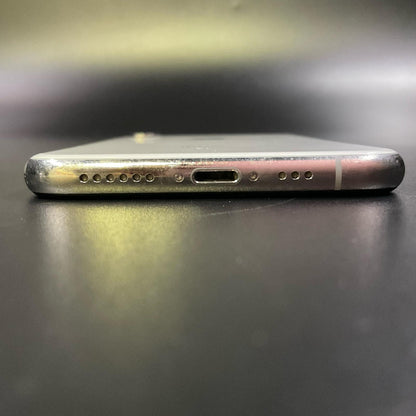 【全額返金保証】【最速発送】Apple iPhone iPhone XS 256GB シルバー Softbank 白ロム 動作確認済 83%