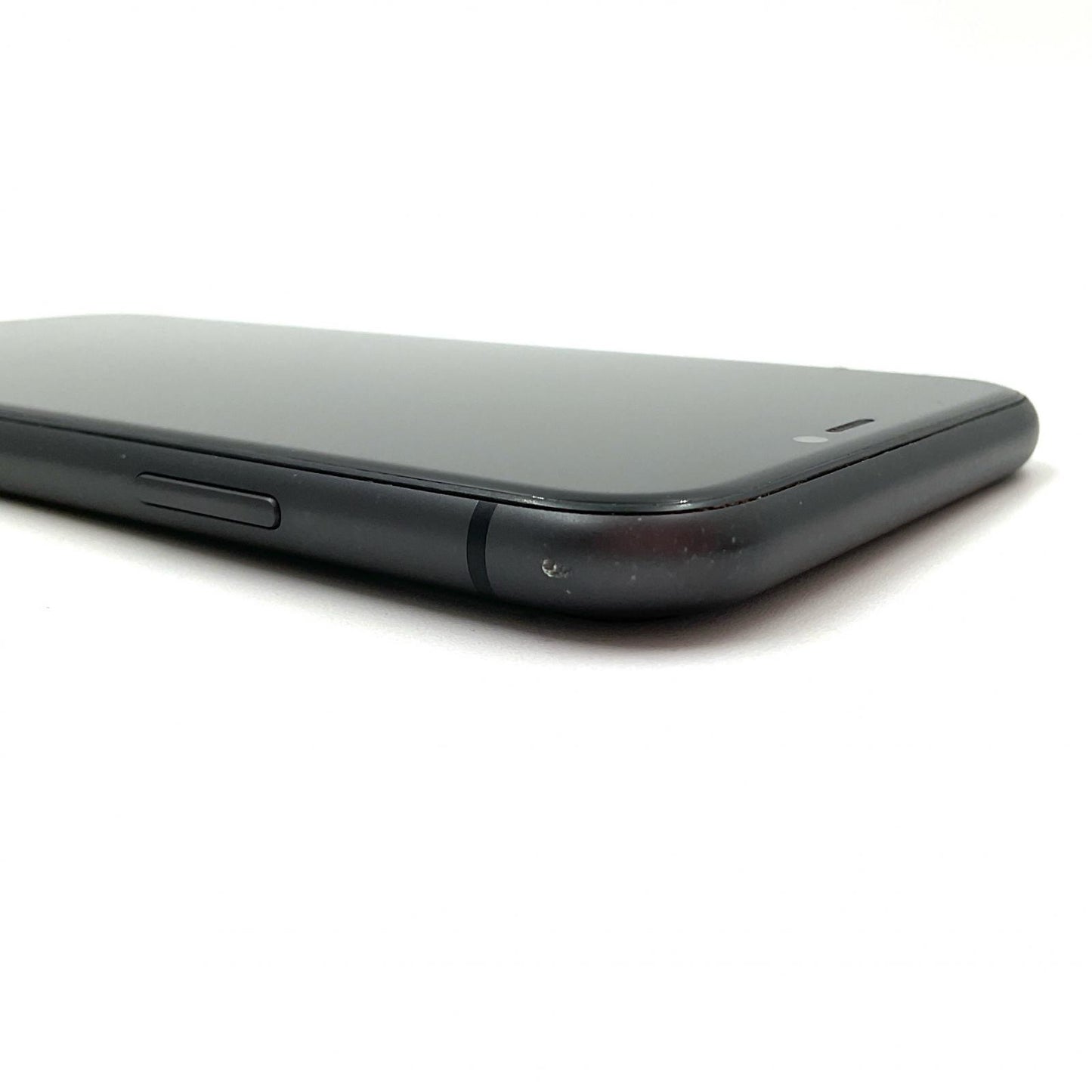 【全額返金保証】【最速発送】Apple iPhone iPhone 11 256GB ブラック Softbank 白ロム 動作確認済 77%