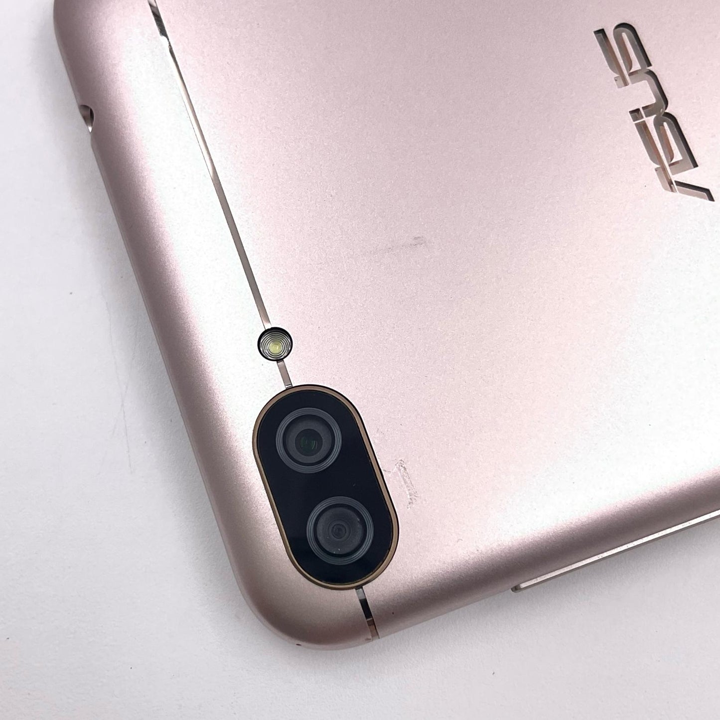 【全額返金保証】【最速発送】ASUS ZenFone 4 Max 32GB ローズピンク SIMフリー ASUS_X00HD 白ロム 動作確認済