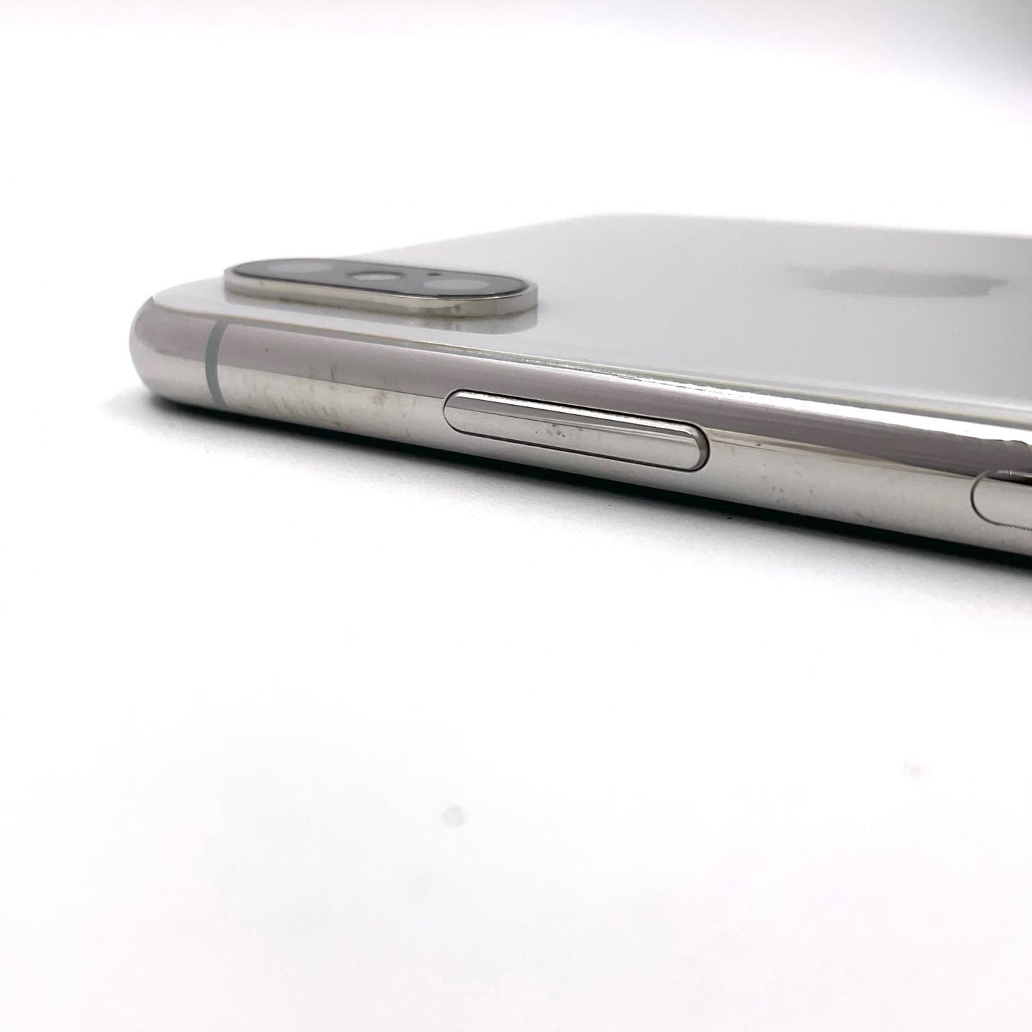【全額返金保証】【最速発送】Apple iPhone iPhone XS Max 256GB シルバー SIMフリー 白ロム 動作確認済 80%
