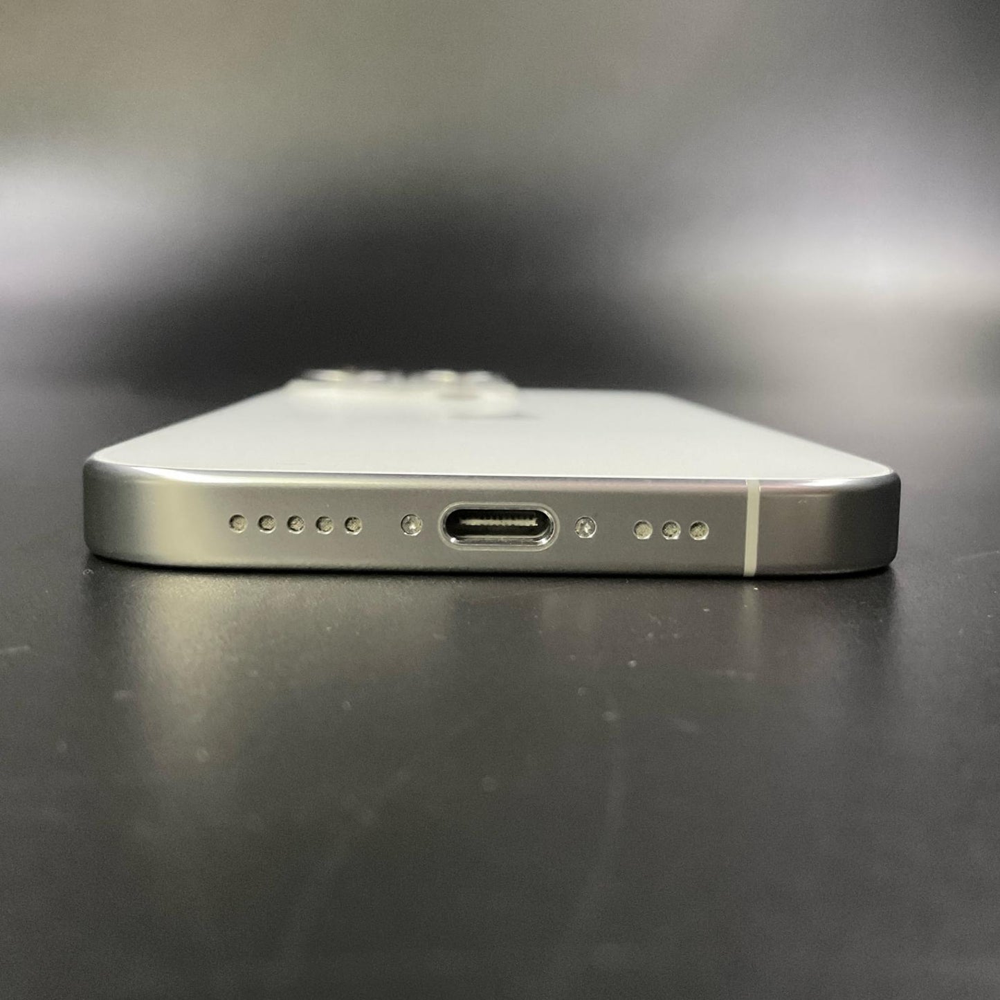 【全額返金保証】【最速発送】Apple iPhone iPhone 16 Pro 256GB ホワイトチタニウム SIMフリー 白ロム 動作確認済 97%