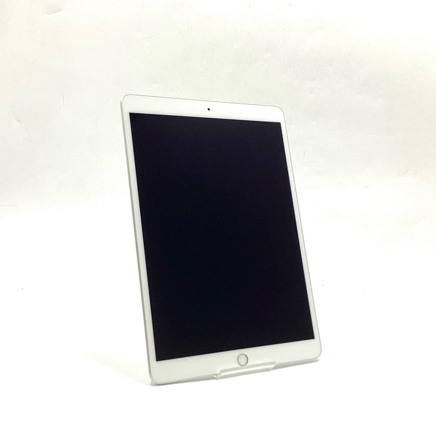 【全額返金保証】【最速発送】Apple iPad Air 10.5インチ 第3世代 64GB シルバー WiFi+Cellular docomo 白ロム 動作確認済