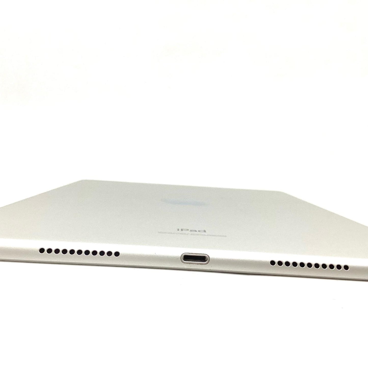 【全額返金保証】【最速発送】Apple iPad Air 10.5インチ 第3世代 64GB シルバー WiFi+Cellular docomo 白ロム 動作確認済