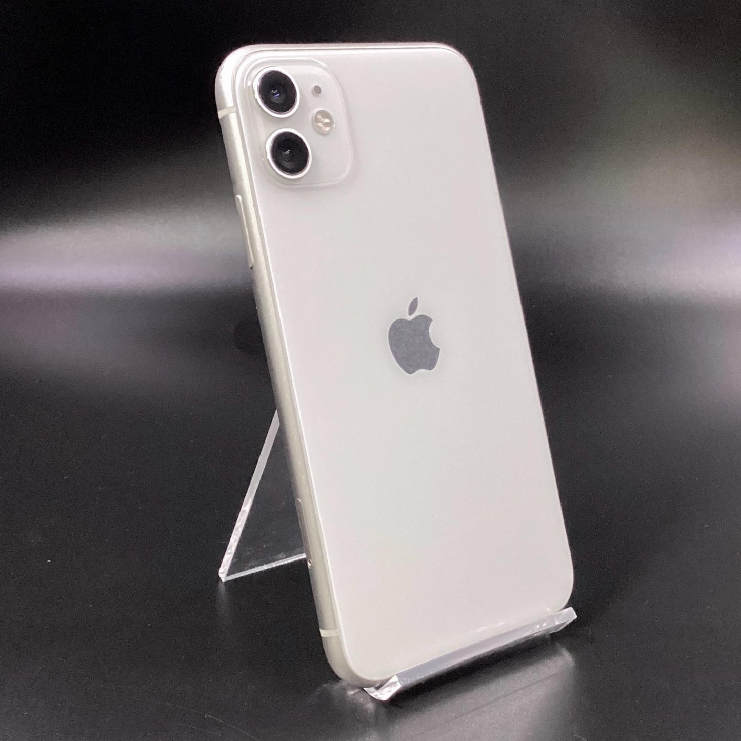 【全額返金保証】【最速発送】Apple iPhone iPhone 11 128GB ホワイト docomo 白ロム 動作確認済 74%