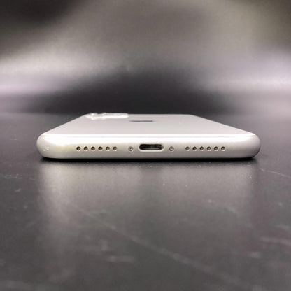【全額返金保証】【最速発送】Apple iPhone iPhone 11 128GB ホワイト docomo 白ロム 動作確認済 74%