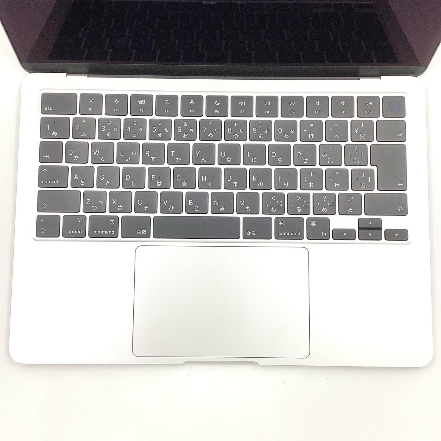 【全額返金保証】【最速発送】Apple MacBook Air 13.6インチ 2022 Apple M2 8GB SSD 256GB シルバー 95.2% 美品 動作確認済