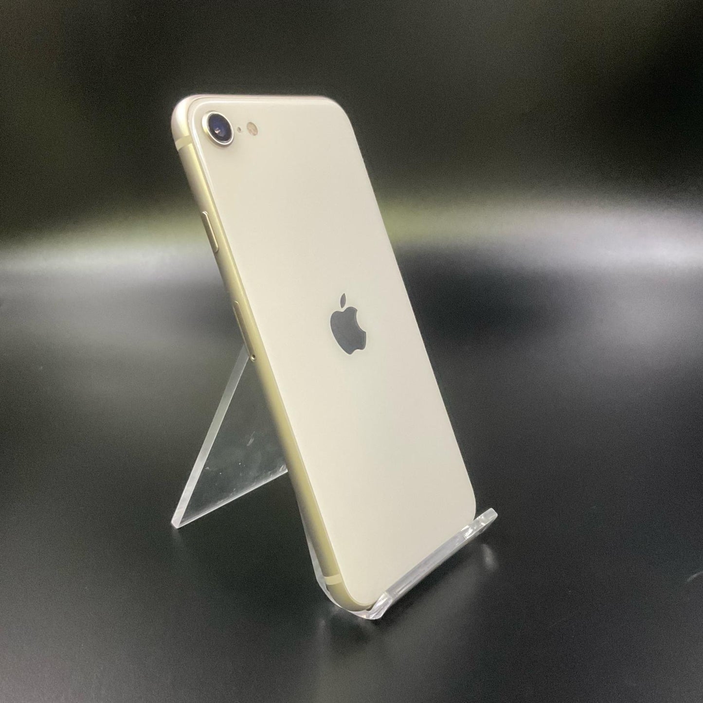 【全額返金保証】【最速発送】Apple iPhone iPhone SE（第3世代） 64GB スターライト docomo 白ロム 超美品 動作確認済 93%
