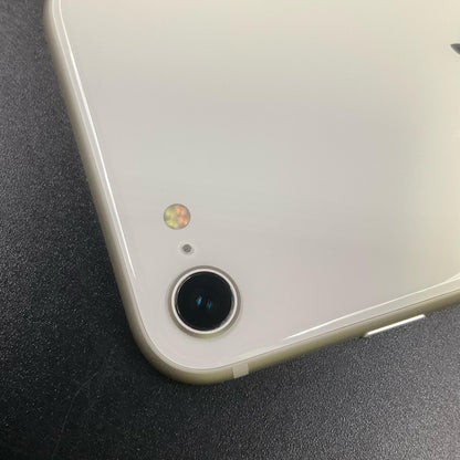 【全額返金保証】【最速発送】Apple iPhone iPhone SE（第3世代） 64GB スターライト docomo 白ロム 超美品 動作確認済 93%