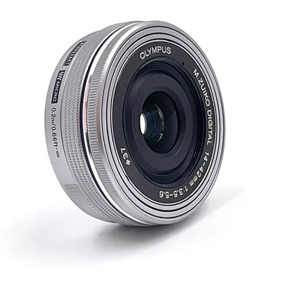 【全額返金保証】【最速発送】OLYMPUS M.ZUIKO DIGITAL ED 14-42mm F3.5-5.6 EZ [シルバー] 動作確認済