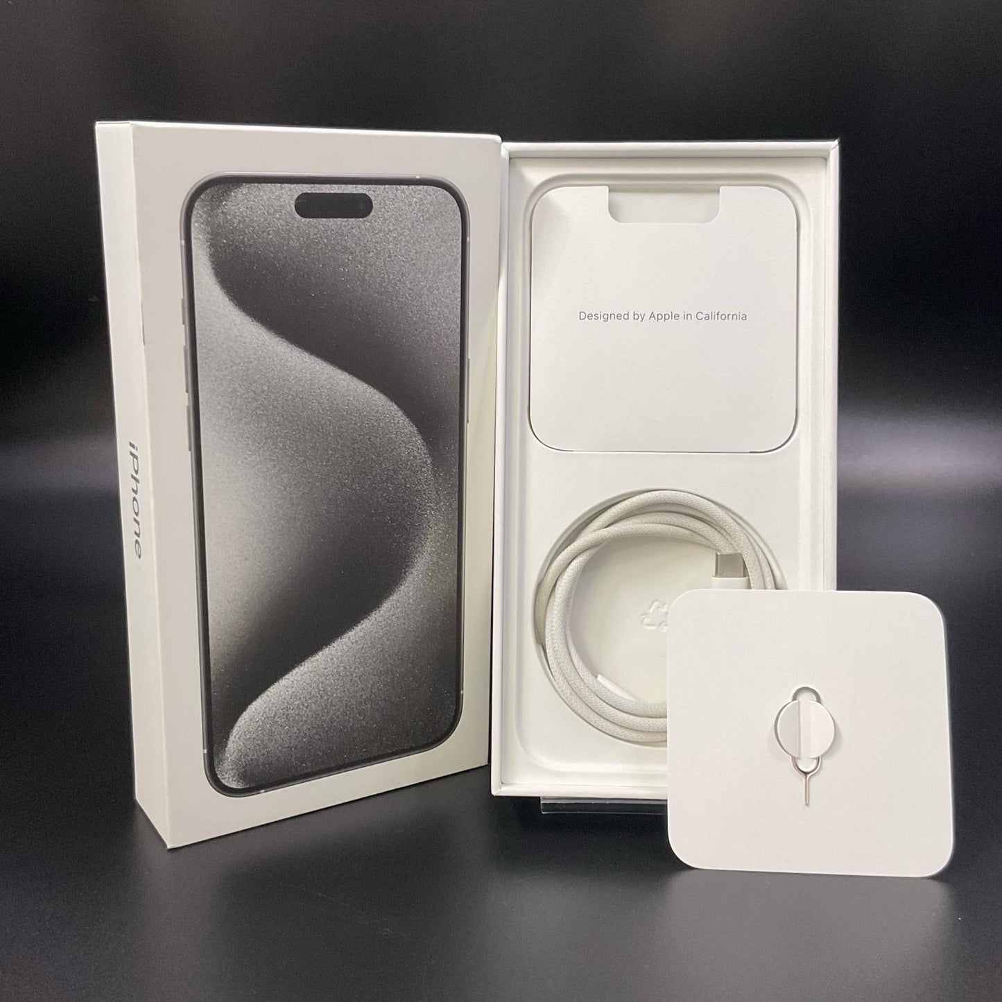 【全額返金保証】【最速発送】Apple iPhone iPhone 15 Pro Max 256GB ホワイトチタニウム Softbank SIMフリー 超美品 動作確認済 90%