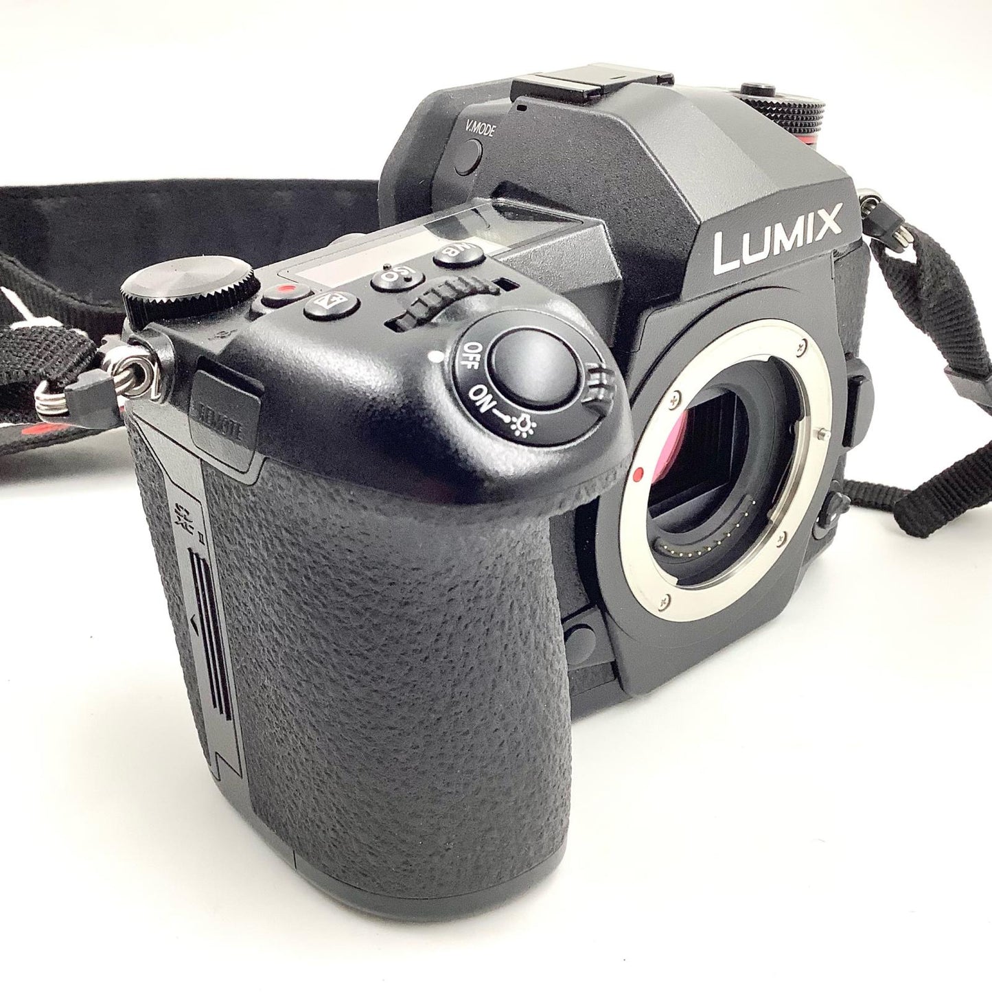 【全額返金保証】【最速発送】Panasonic デジタル一眼 LUMIX DC-G9 ボディ ブラック 美品 動作確認済