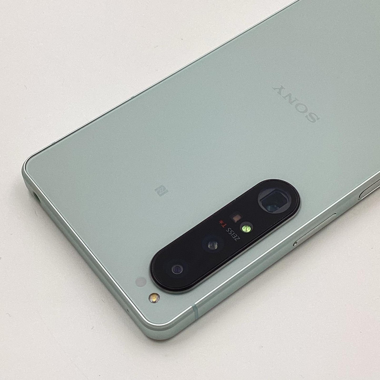 【最速発送】Sony Xperia 1 IV 512GB アイスホワイト SIMフリー XQ-CT44 白ロム【難有】