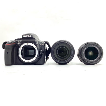 【全額返金保証】【最速発送】Nikon デジタル一眼 D5300 ダブルズームキット ブラック 美品 動作確認済