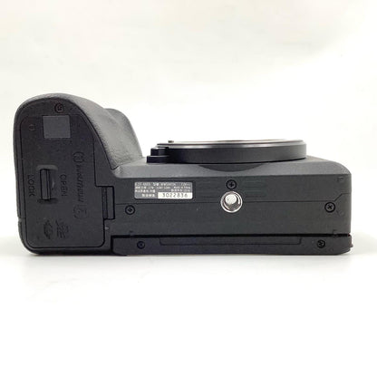 【全額返金保証】【最速発送】Sony デジタル一眼 α6600 ILCE-6600 ボディ ブラック 動作確認済