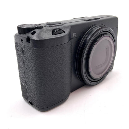【全額返金保証】【最速発送】RICOH コンパクトデジタルカメラ RICOH GR III 超美品 動作確認済