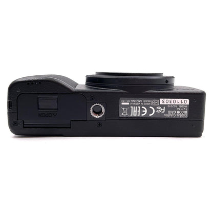 【全額返金保証】【最速発送】RICOH コンパクトデジタルカメラ RICOH GR III 超美品 動作確認済