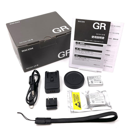 【全額返金保証】【最速発送】RICOH コンパクトデジタルカメラ RICOH GR III 超美品 動作確認済