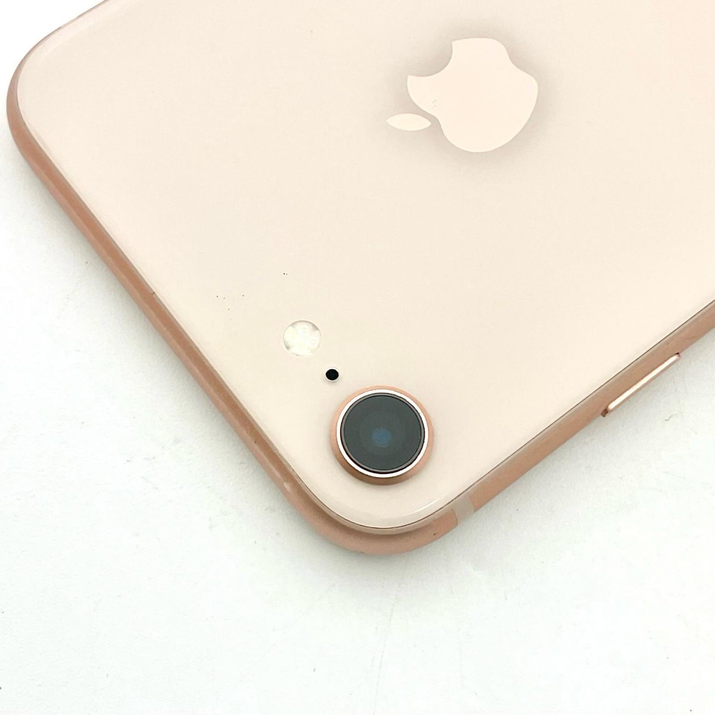 【全額返金保証】【最速発送】Apple iPhone iPhone 8 256GB ゴールド au 白ロム 動作確認済 77%