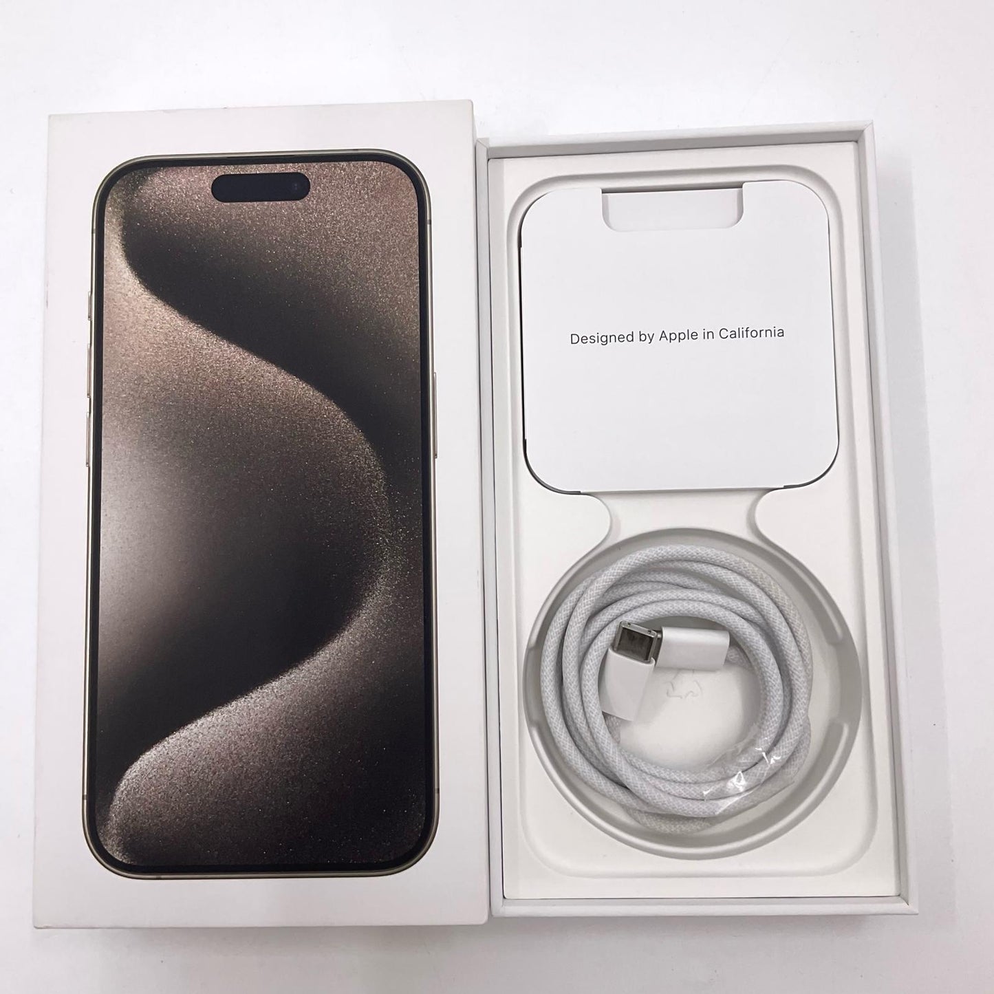 【全額返金保証】【最速発送】Apple iPhone iPhone 15 Pro 128GB ナチュラルチタニウム SIMフリー 白ロム 美品 動作確認済 87%