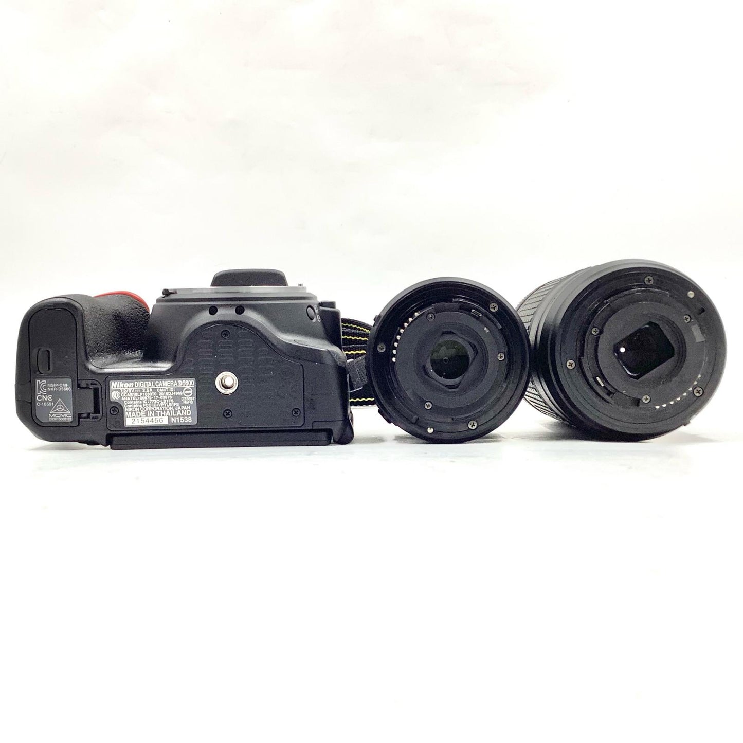 【全額返金保証】【最速発送】Nikon デジタル一眼 D5600 ダブルズームキット ブラック 動作確認済