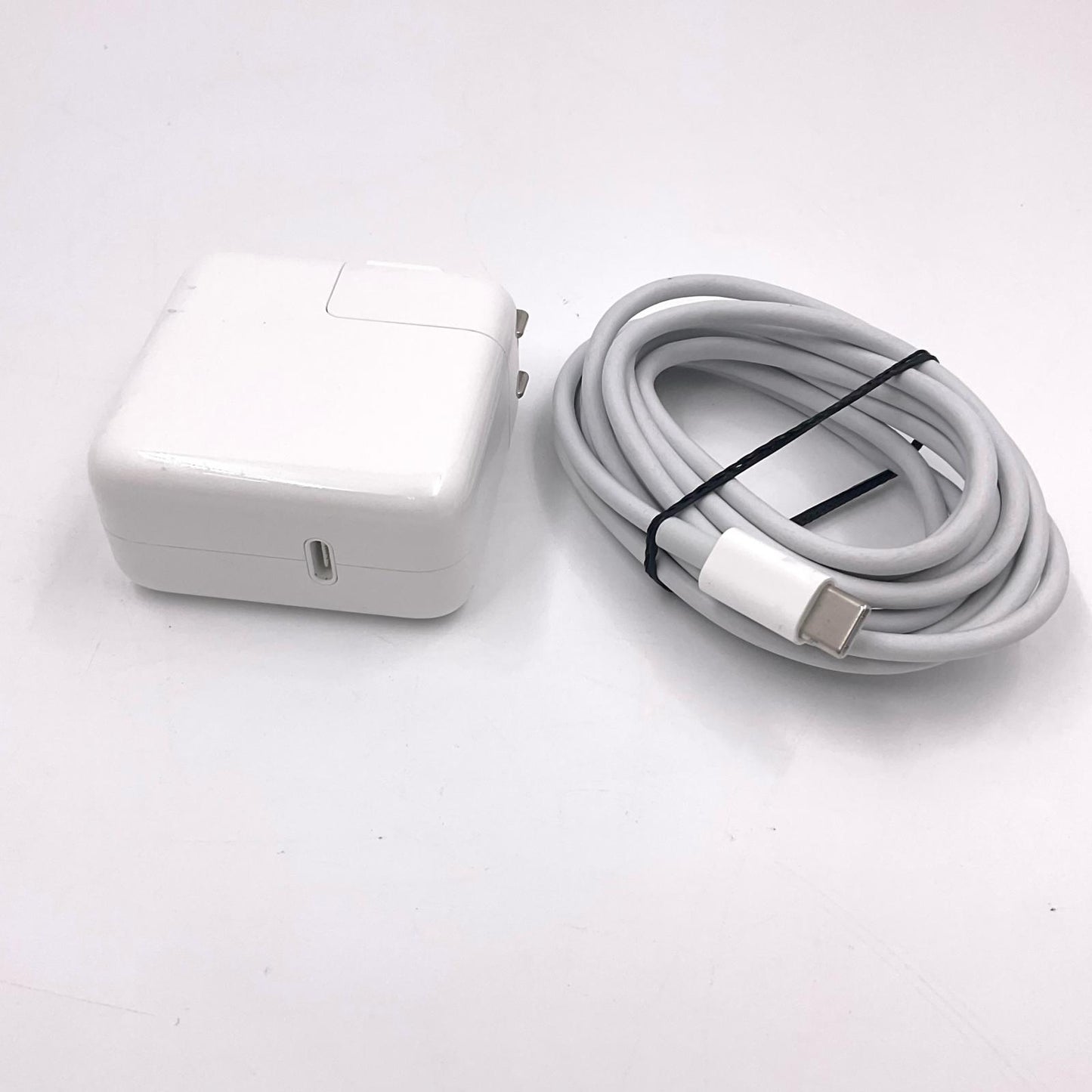 【全額返金保証】【最速発送】Apple MacBook Air 13インチ 2020 Apple M1 8GB SSD 256GB スペースグレイ 98% 美品 動作確認済