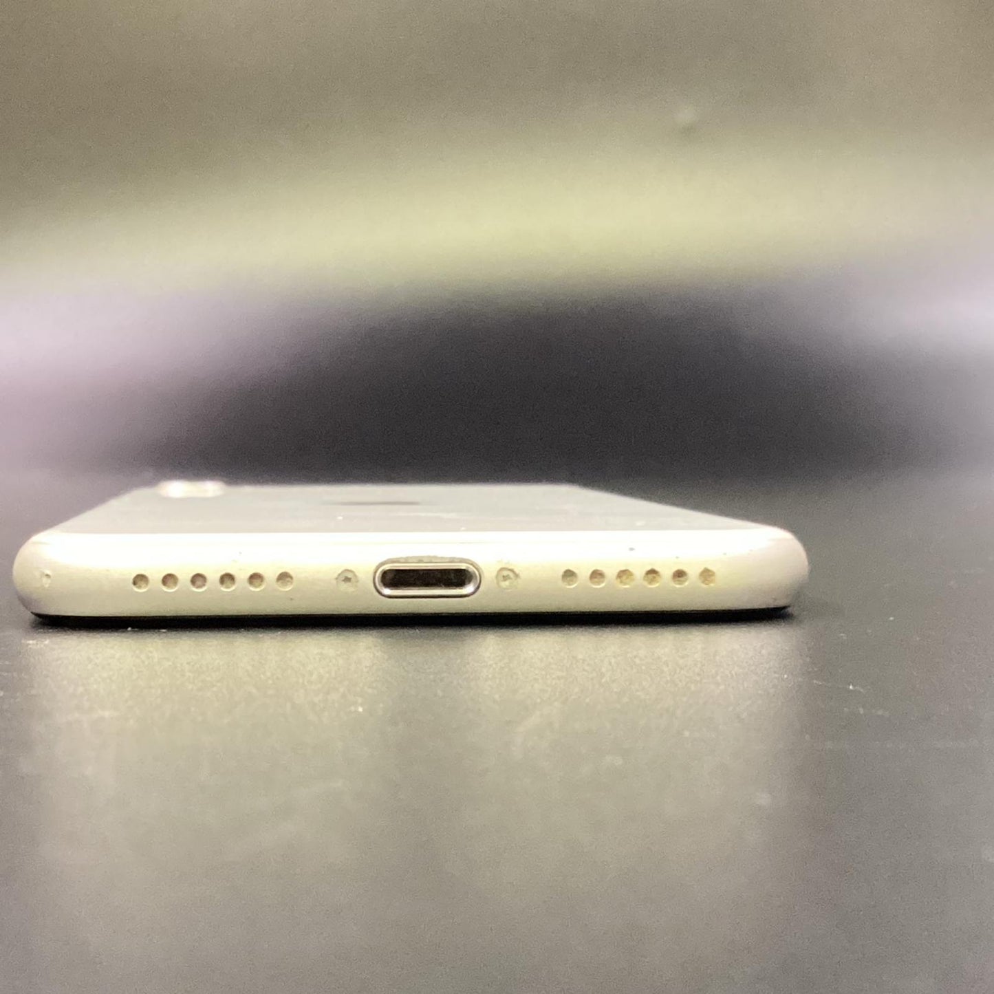 【全額返金保証】【最速発送】Apple iPhone iPhone SE（第3世代） 64GB スターライト SIMフリー 白ロム 動作確認済 79%