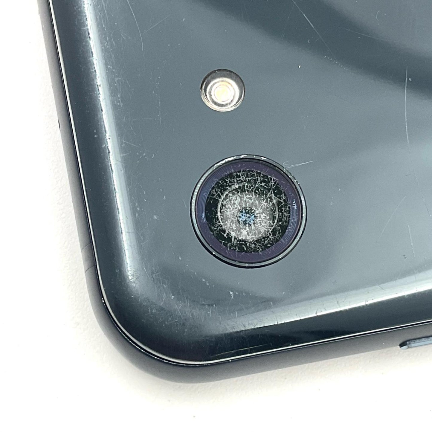 【全額返金保証】【最速発送】SHARP AQUOS R compact 32GB ブラック au SHV41 白ロム 動作確認済