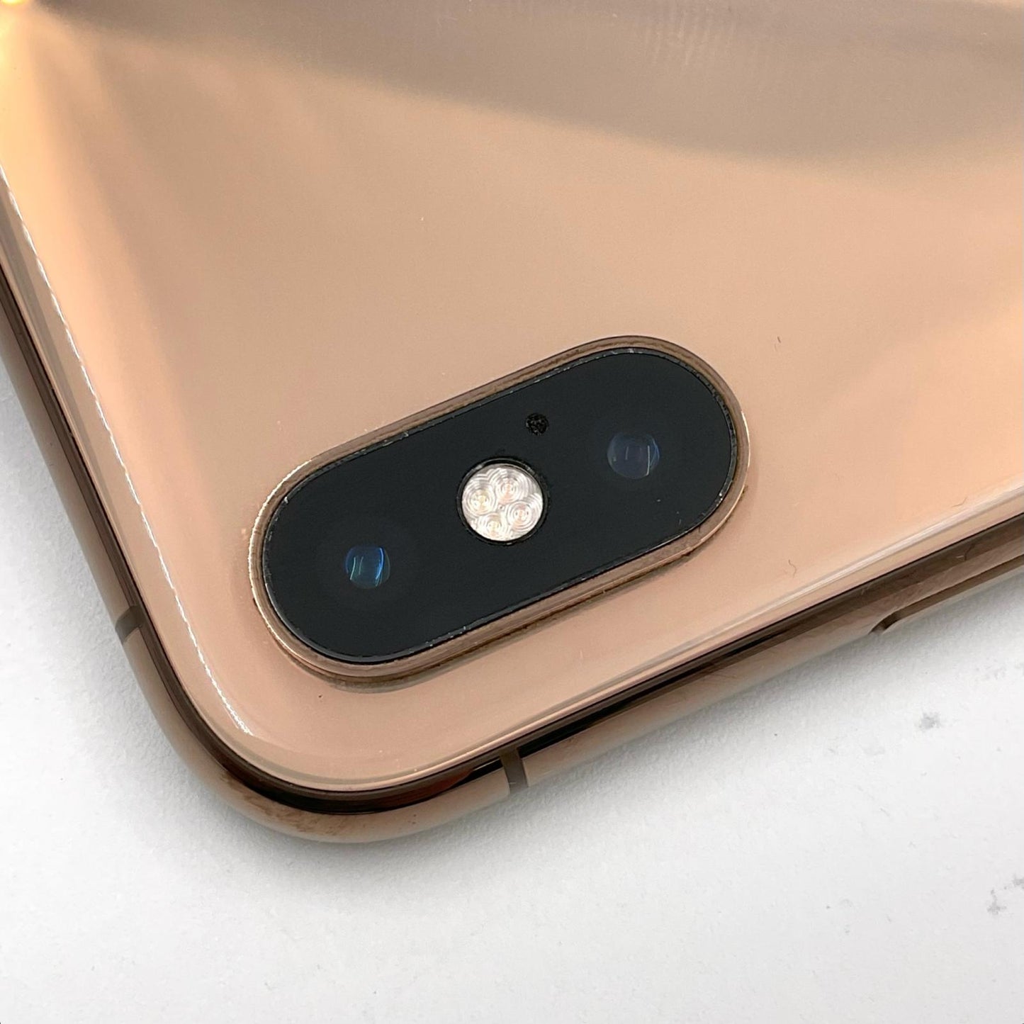 【全額返金保証】【最速発送】Apple iPhone iPhone XS Max 512GB ゴールド docomo SIMフリー 白ロム 動作確認済 77%