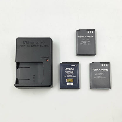 【全額返金保証】【最速発送】Nikon コンパクトデジタルカメラ COOLPIX A900 [シルバー] 美品 動作確認済