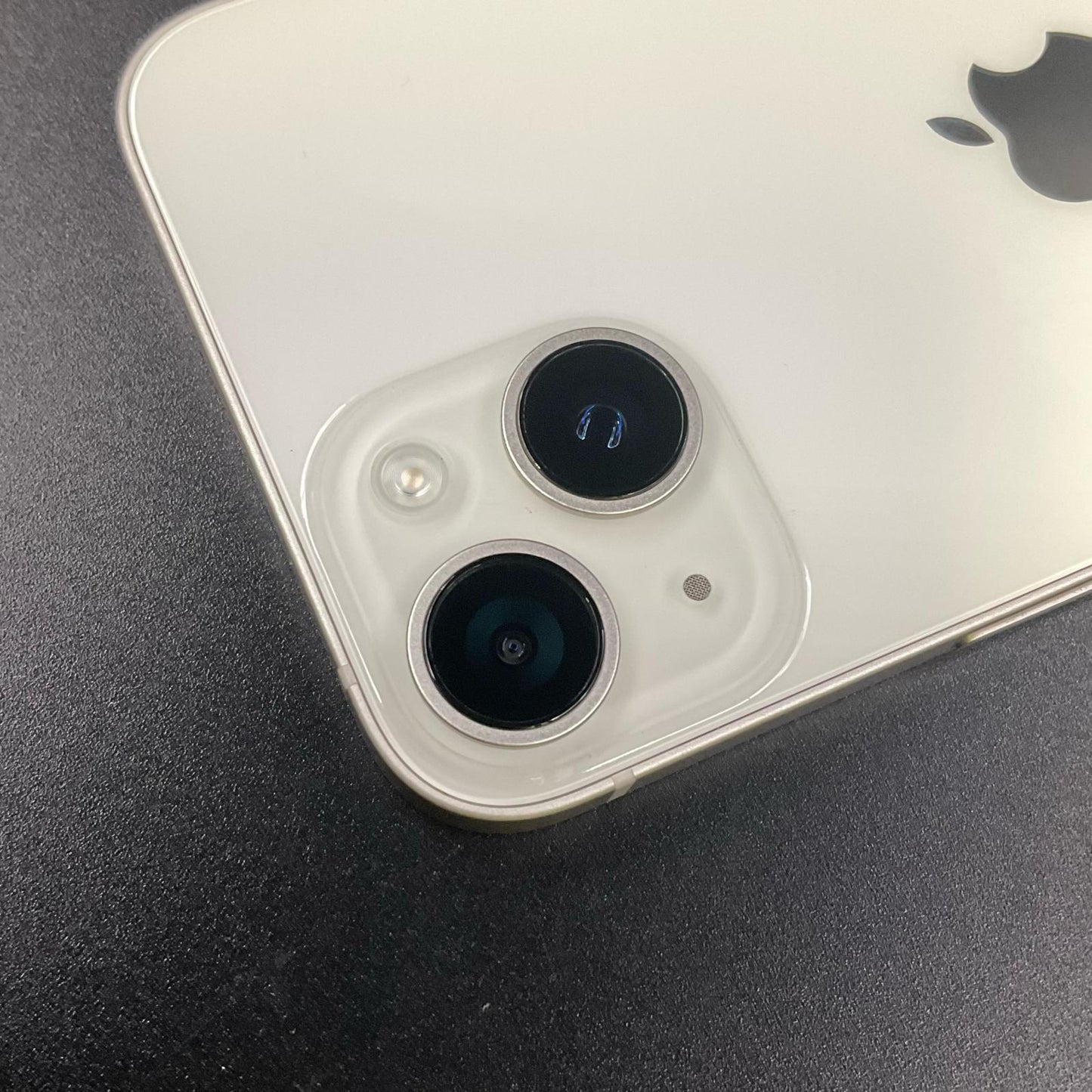 【全額返金保証】【最速発送】Apple iPhone iPhone 14 128GB スターライト au 美品 動作確認済 88%