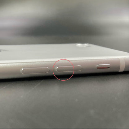 【全額返金保証】【最速発送】Apple iPhone iPhone SE（第2世代） 128GB スターライト docomo 白ロム 動作確認済 86%