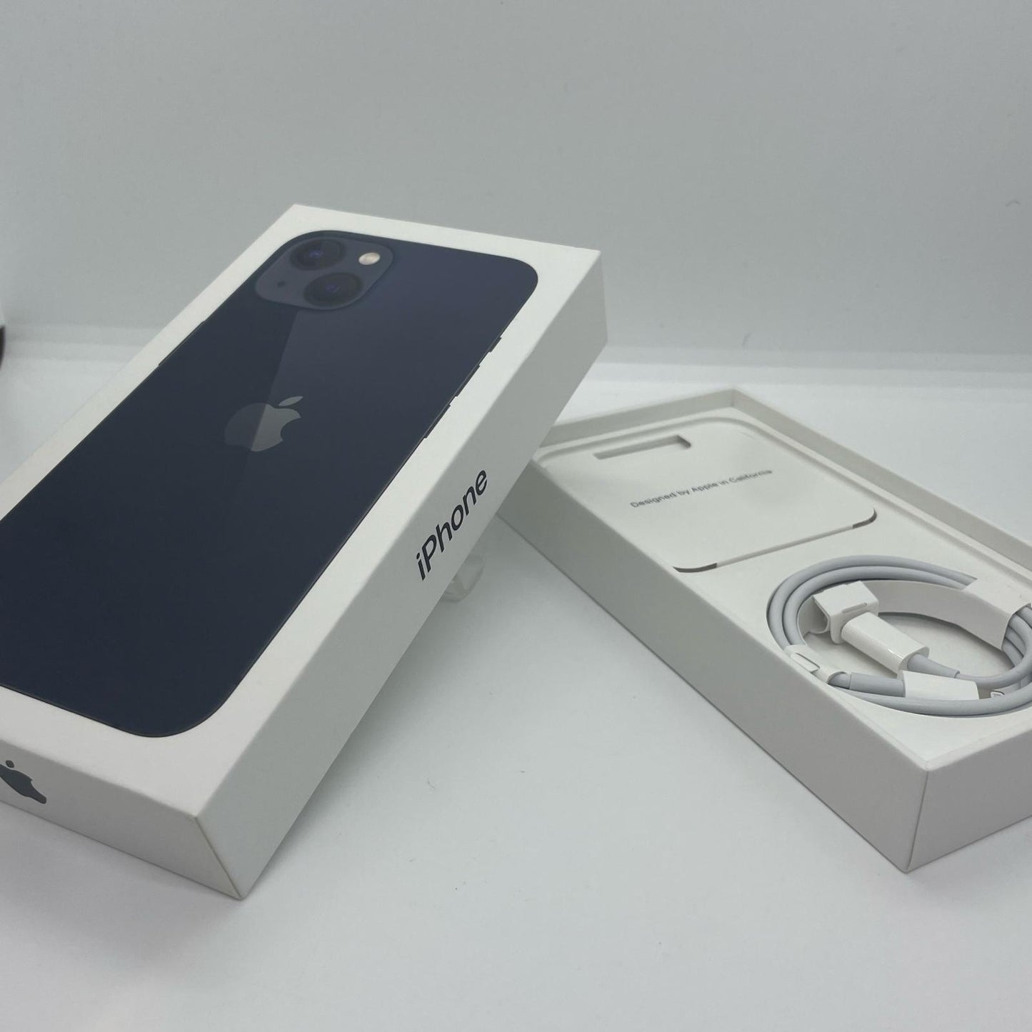 【全額返金保証】【最速発送】Apple iPhone iPhone 13 256GB ミッドナイト SIMフリー 動作確認済 82%