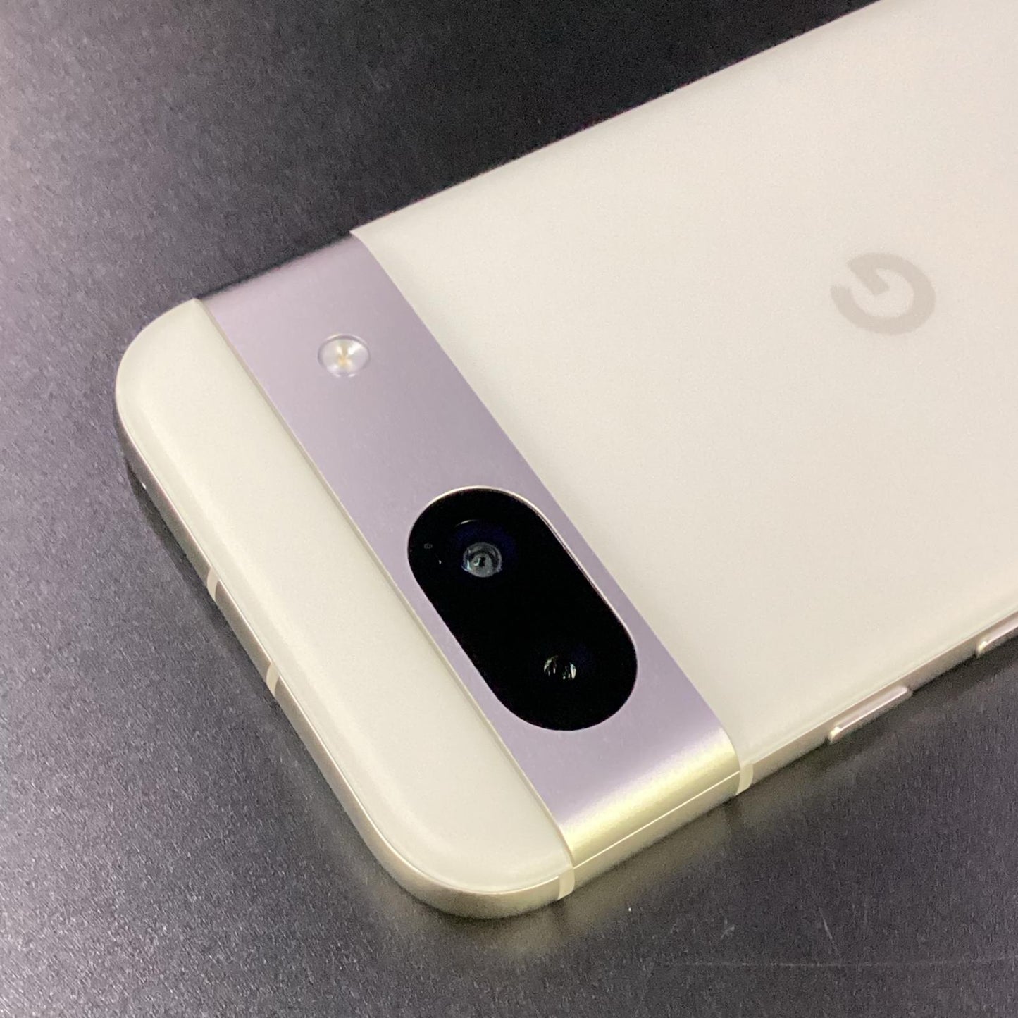 【全額返金保証】【最速発送】Google Pixel 8a 128GB Porcelain SIMフリー G576D 白ロム 美品 動作確認済