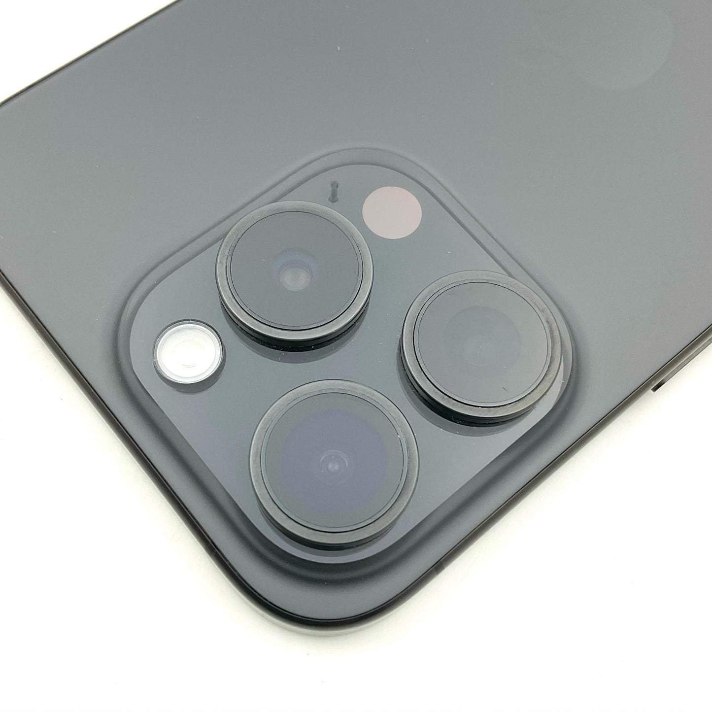 【全額返金保証】【最速発送】Apple iPhone iPhone 15 Pro 256GB ブラックチタニウム SIMフリー 白ロム 美品 動作確認済 89%