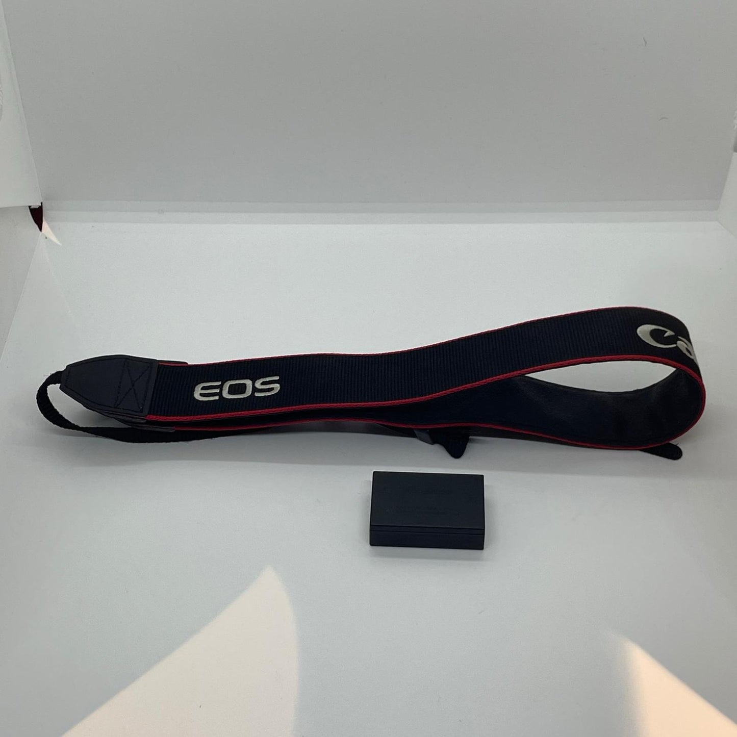 【全額返金保証】【最速発送】Canon デジタル一眼 EOS 9000D ボディ ブラック 動作確認済