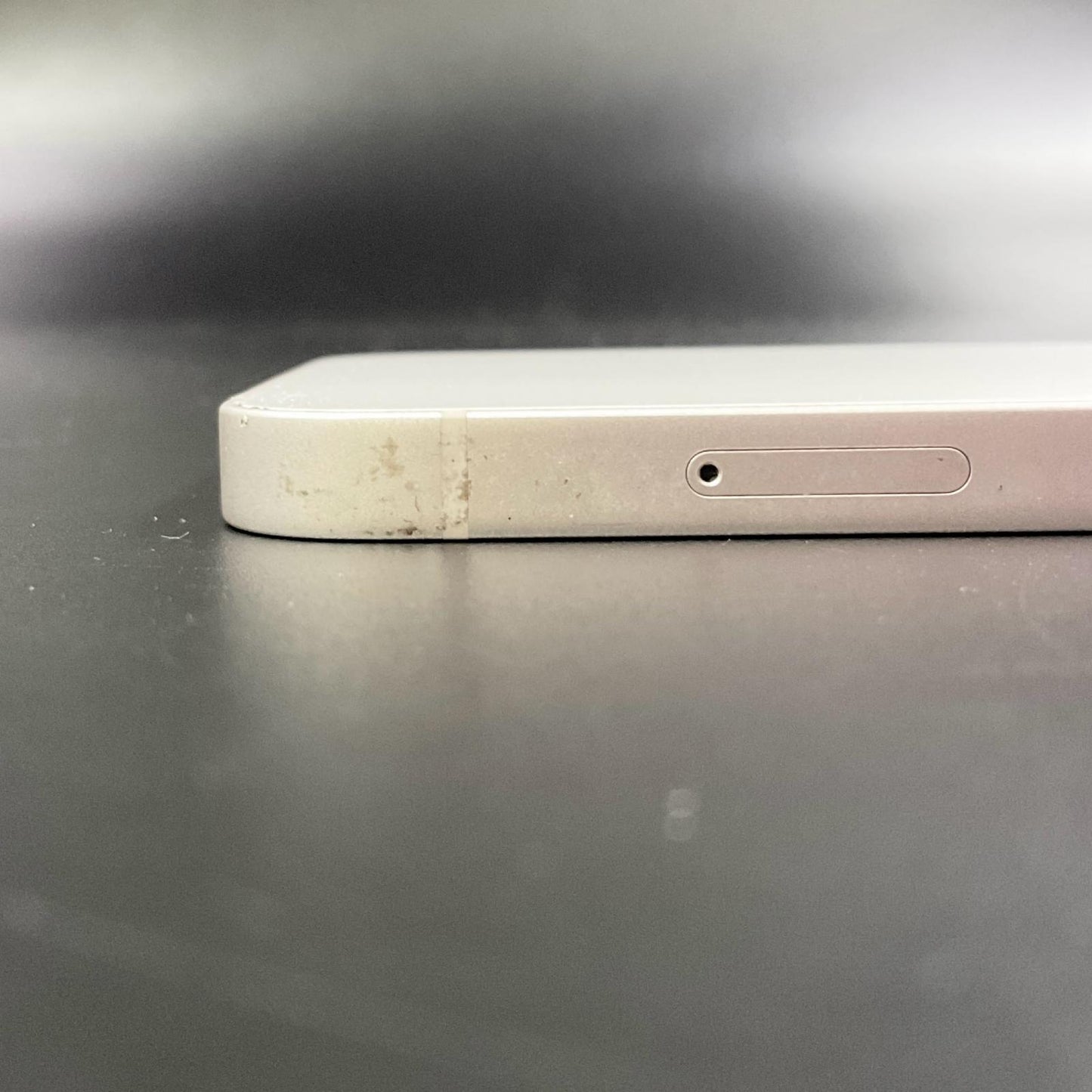 【最速発送】Apple iPhone iPhone 13 128GB スターライト docomo SIMフリー 白ロム【難有】 85%
