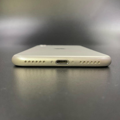 【全額返金保証】【最速発送】Apple iPhone iPhone SE（第3世代） 64GB スターライト Softbank SIMフリー 白ロム 動作確認済 84%
