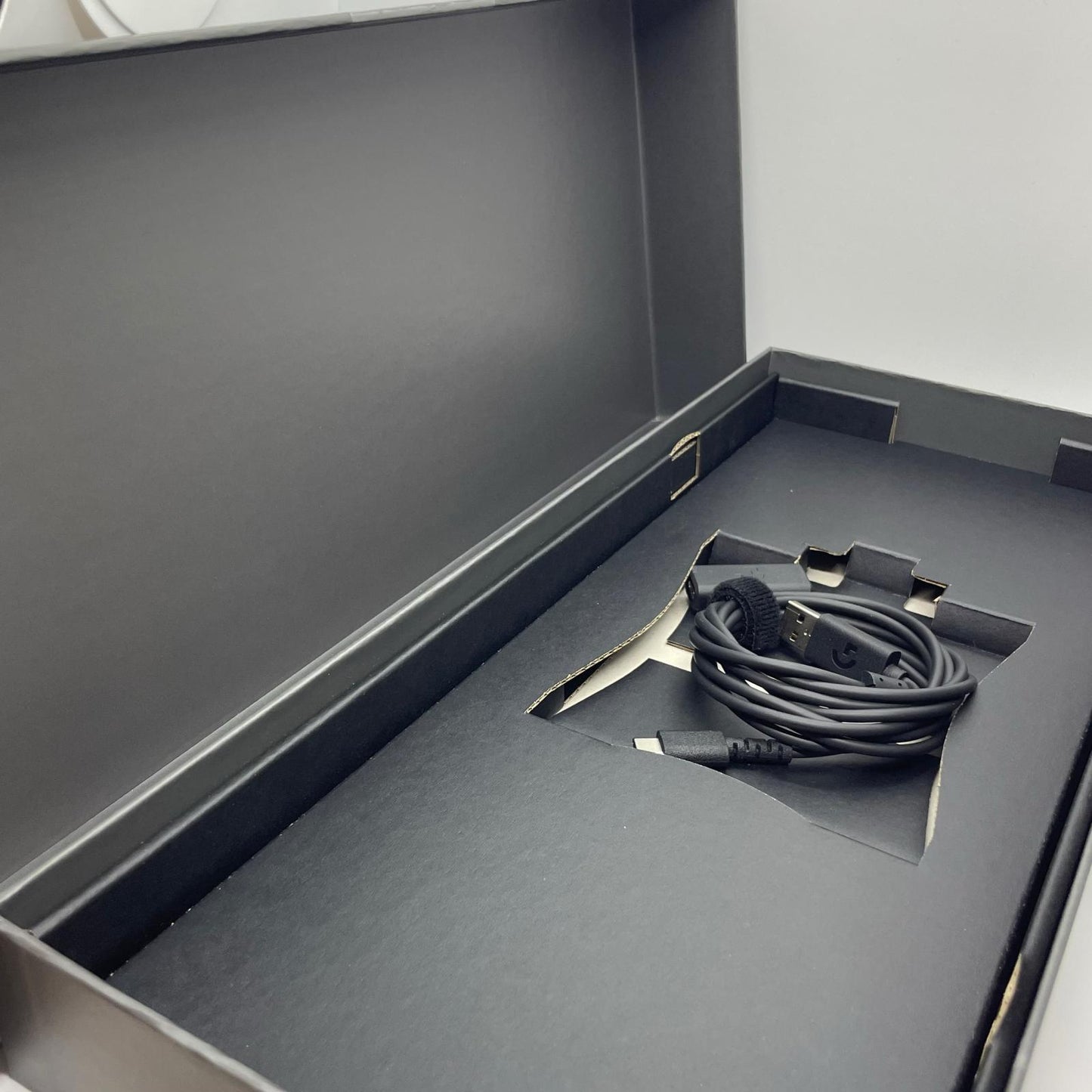 【全額返金保証】【最速発送】Logicool ワイヤレス G915-WLX-TKL-LNBK 美品 動作確認済